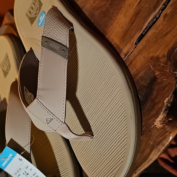 Reef Santa Ana Sandals - Light Tan - Picture 2 of 5